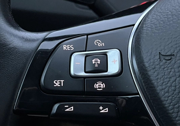 Volkswagen Passat cena 67900 przebieg: 67000, rok produkcji 2019 z Siedlce małe 67